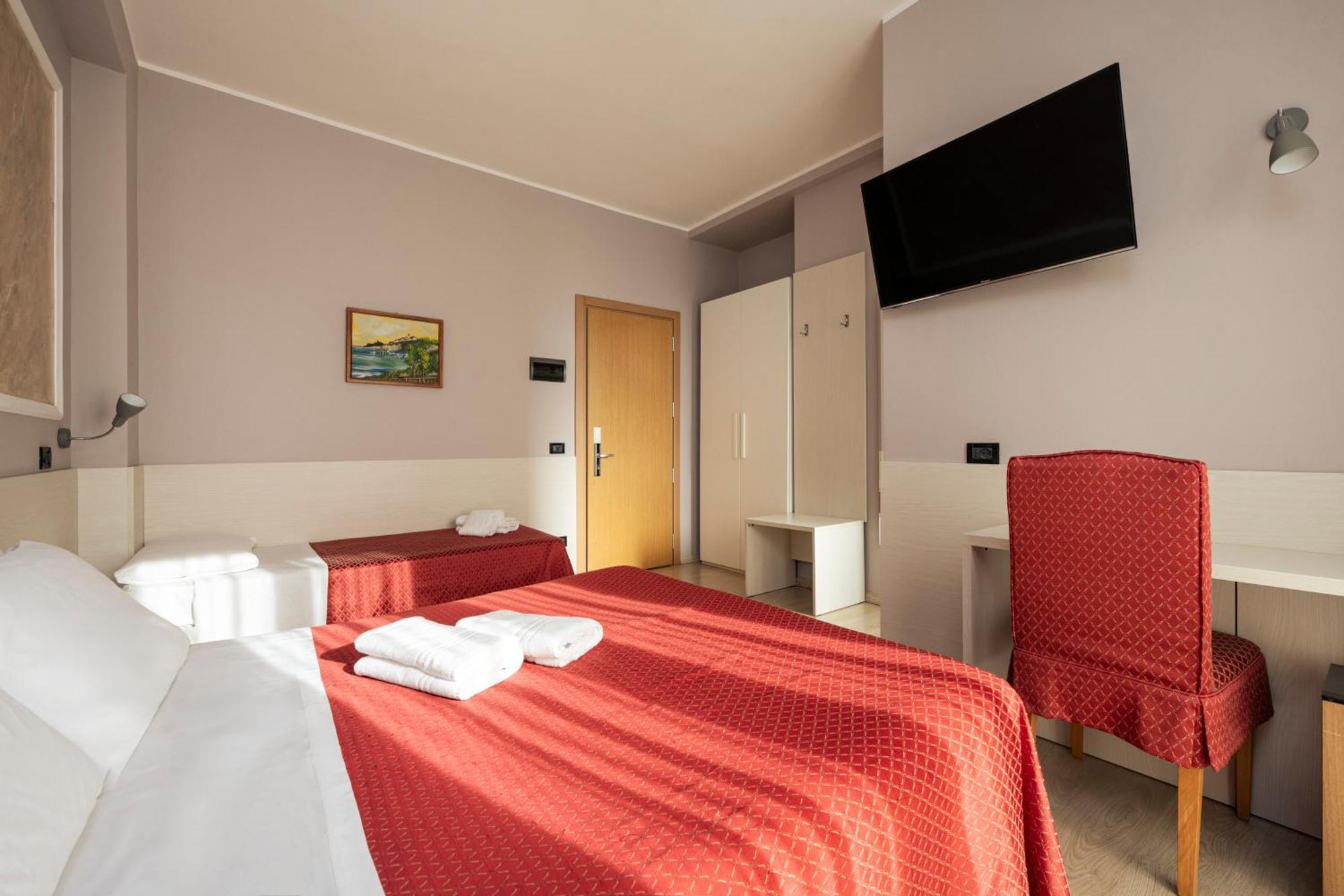 Hotel Mondial Porto Recanati Exterior photo